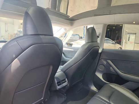 Used 2023 Tesla Model Y Long Range AWD/4WD image 21