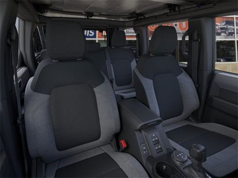 New 2025 Ford Bronco 4-Door image 10