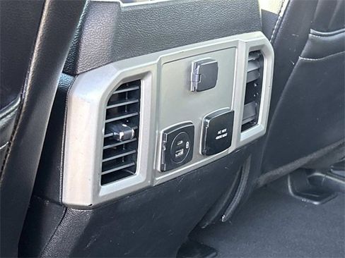 Used 2021 Ford F250 Lariat w/ Lariat Value Package image 21