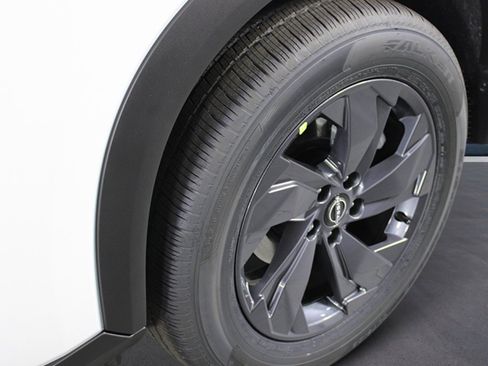 New 2026 Nissan Rogue SV FWD image 9
