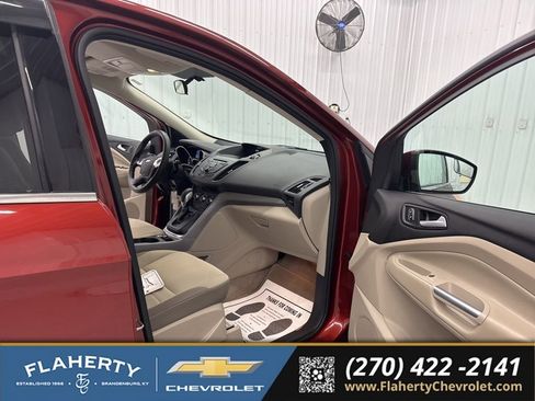 Used 2015 Ford Escape SE AWD/4WD image 14