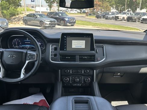 Used 2023 Chevrolet Tahoe Z71 w/ Luxury Package AWD/4WD image 30