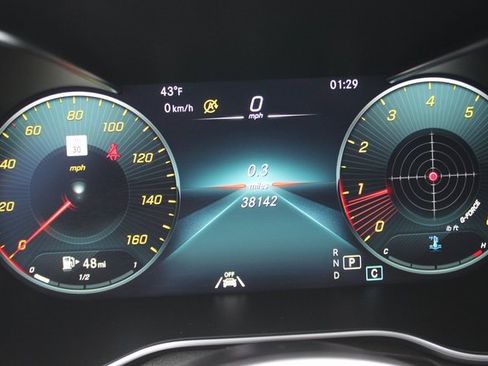 Used 2021 Mercedes-Benz GLC 300 4MATIC image 16