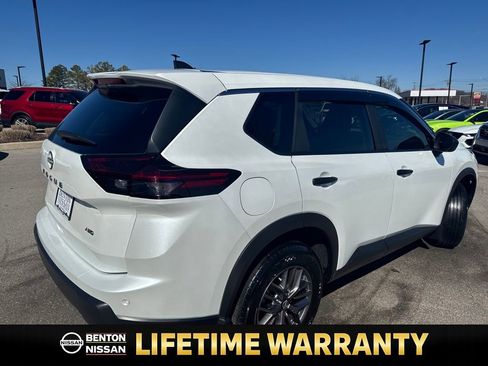 Certified 2025 Nissan Rogue S image 8