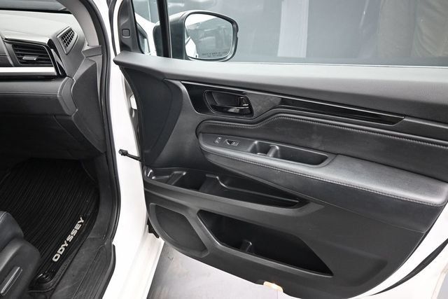 Used 2023 Honda Odyssey Touring image 25