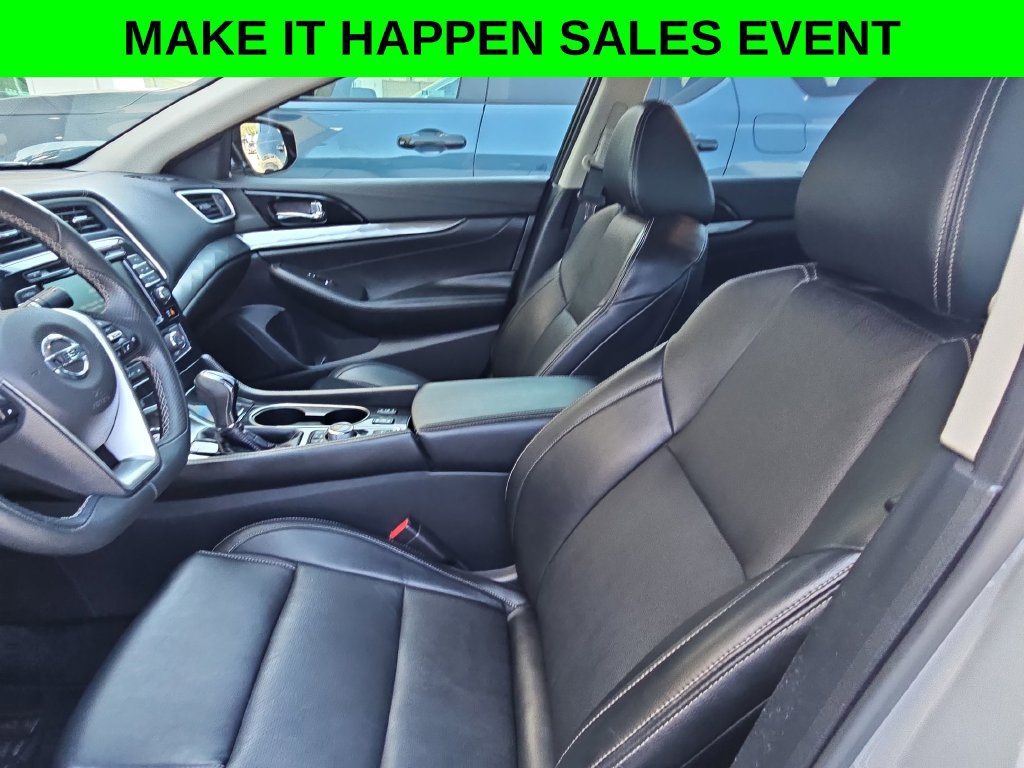 Used 2022 Nissan Maxima SV w/ Floor Mat Group FWD image 9