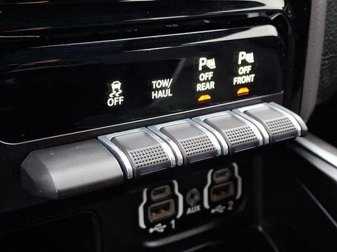 Used 2022 RAM 1500 Big Horn AWD/4WD image 22