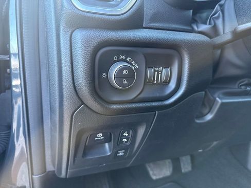 Used 2025 RAM 1500 Big Horn AWD/4WD image 16