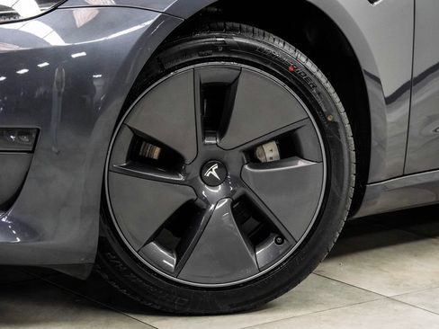 Used 2023 Tesla Model 3 Standard Range RWD image 3