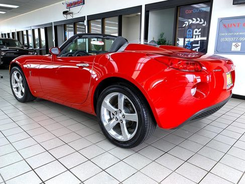 Used 2007 Pontiac Solstice Convertible w/ Premium Package RWD image 8