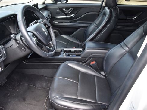 Used 2023 Lincoln Corsair FWD w/ Equipment Group 101A image 10