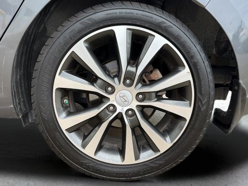 Used 2018 Hyundai Elantra GT w/ Style Package 02 FWD image 23