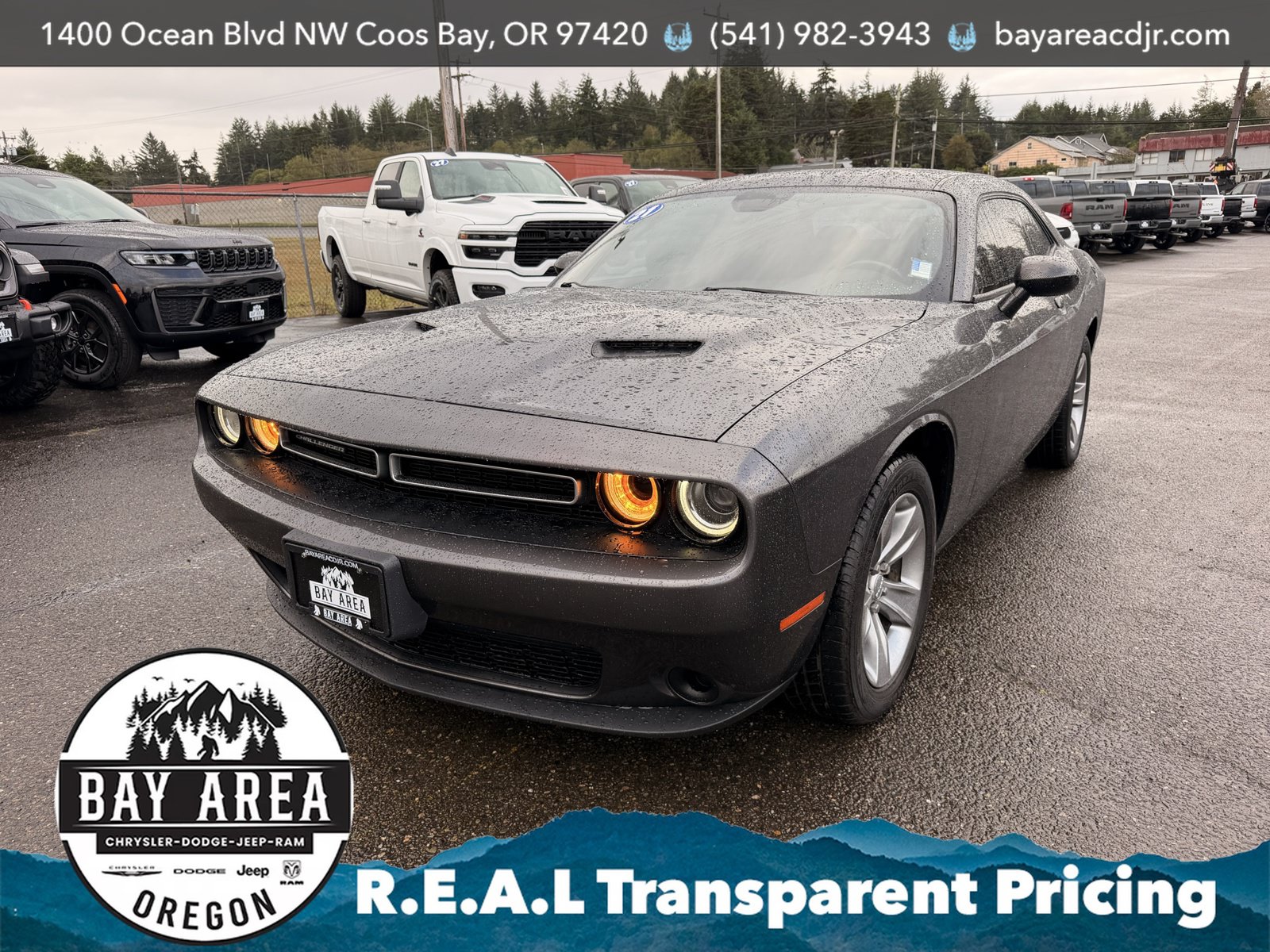 Used 2021 Dodge Challenger SXT RWD image 1