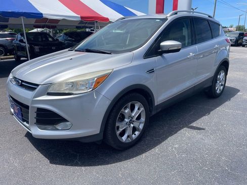 Used 2014 Ford Escape Titanium FWD image 6