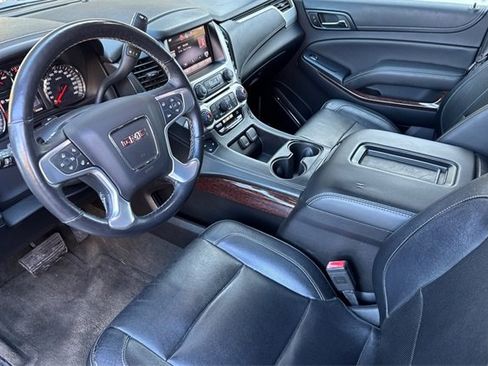 Used 2015 GMC Yukon XL SLT w/ Open Road Package image 10