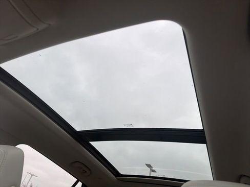 Used 2024 GMC Terrain Denali w/ Denali Premium Package image 30