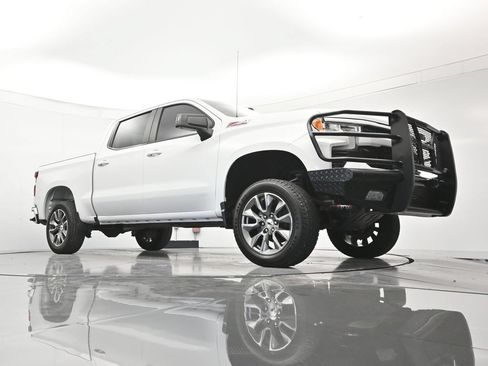 Used 2022 Chevrolet Silverado 1500 RST w/ Z71 Off-Road Package AWD/4WD image 39