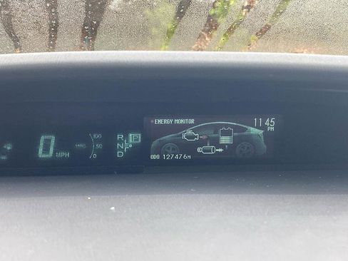 Used 2015 Toyota Prius Two image 14