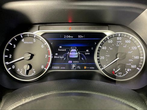 Used 2024 Nissan Sentra SR w/ SR Premium Package image 29