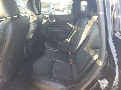 New 2026 Jeep Compass Latitude image 15