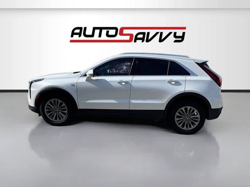 Used 2024 Cadillac XT4 Premium Luxury w/ Cold Weather Package FWD image 4