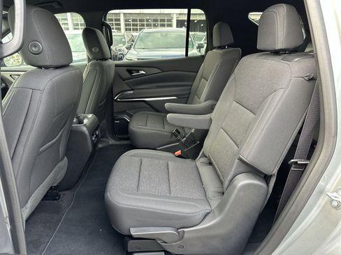 New 2025 Chevrolet Traverse LT w/ Enhanced Driving Package image 24