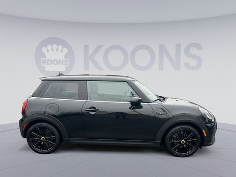 Used 2024 MINI Cooper SE image 8