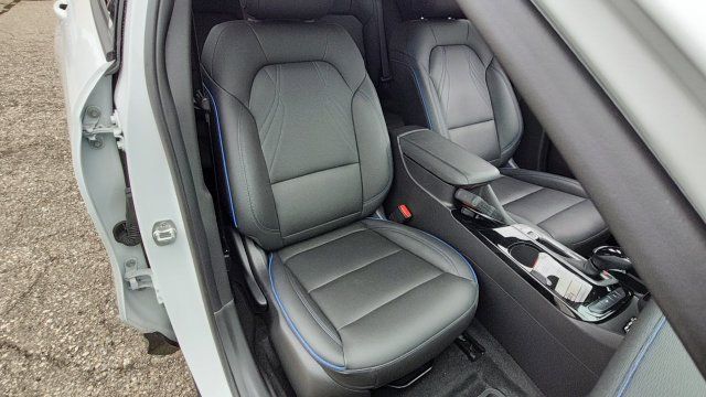 Used 2024 Buick Envista Sport Touring w/ Convenience I Package FWD image 6