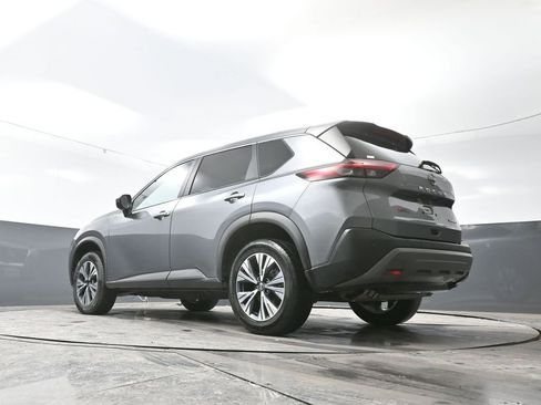 Used 2023 Nissan Rogue SV image 54