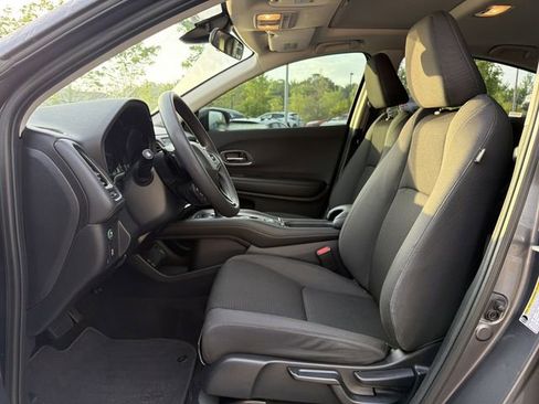 Used 2021 Honda HR-V EX image 16