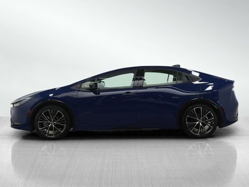 Used 2024 Toyota Prius LE image 2