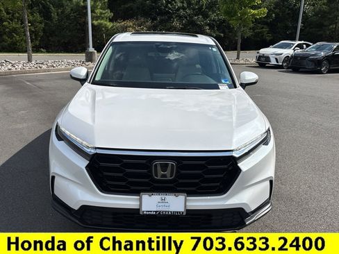 Used 2024 Honda CR-V EX image 2
