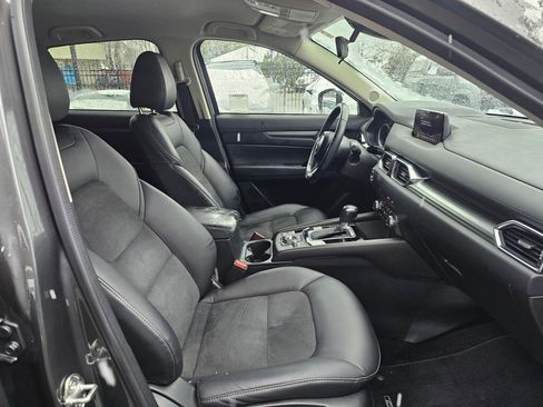 Used 2018 MAZDA CX-5 Touring image 11