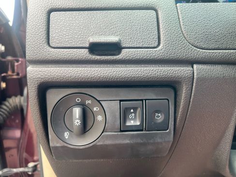 Used 2011 Ford Fusion SEL w/ 301A Rapid Spec Order Code image 25