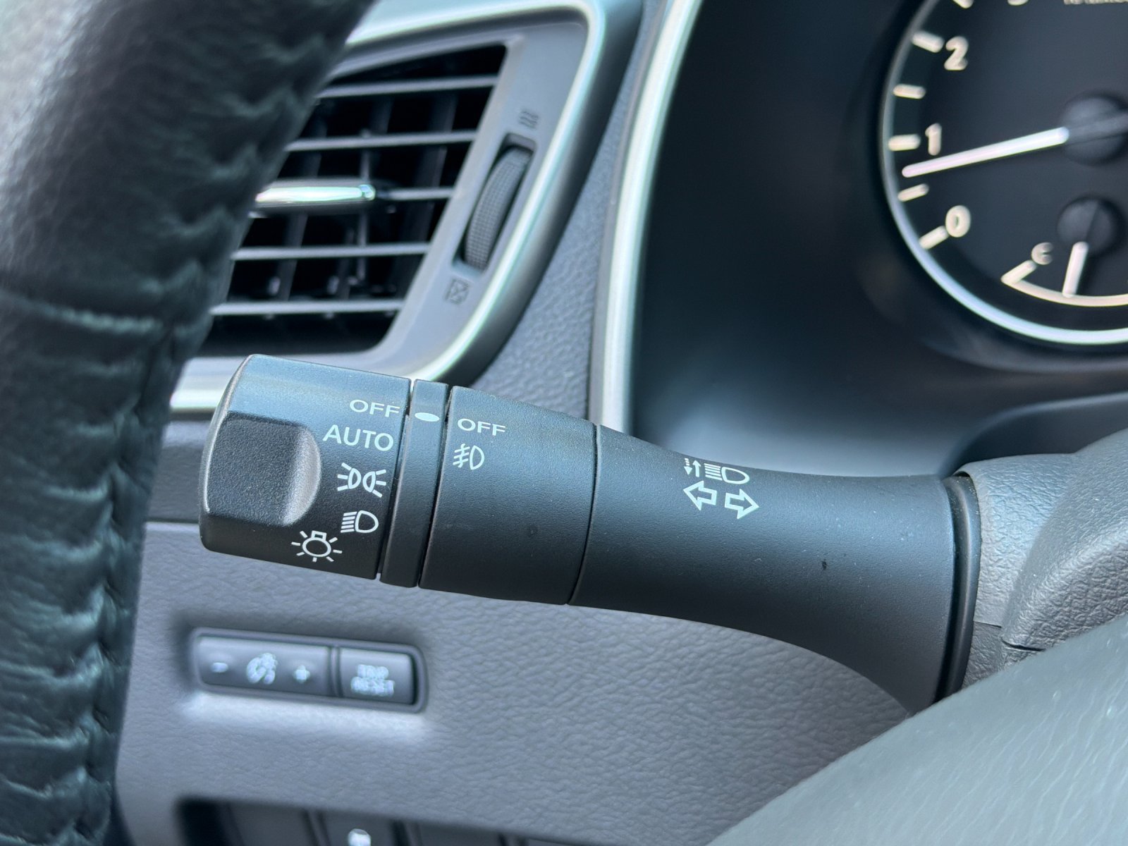 Used 2023 Nissan Murano SV w/ Cargo Package FWD image 29
