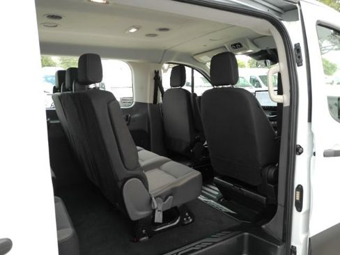 Used 2025 Ford Transit 350 XLT RWD image 21