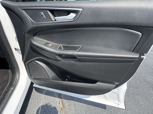 Used 2024 Ford Edge SE w/ Cargo Accessory Package AWD/4WD image 14