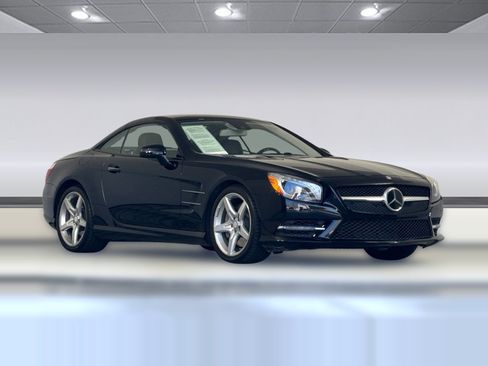 Used 2013 Mercedes-Benz SL 550 w/ Premium Pkg image 6