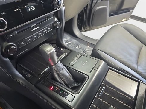 Certified 2023 Lexus GX 460 Premium w/ Premium Package image 24