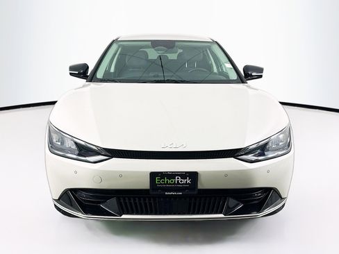 Used 2022 Kia EV6 Wind image 2