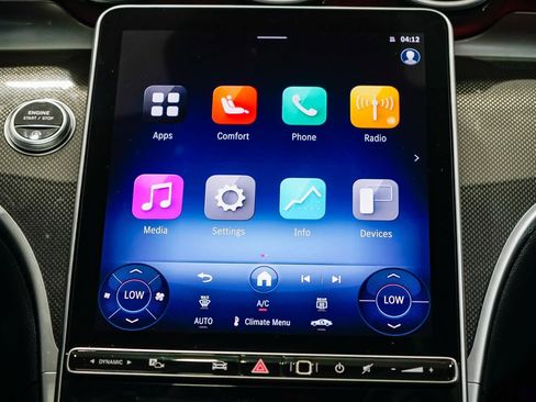 Used 2025 Mercedes-Benz C 300 Sedan image 14