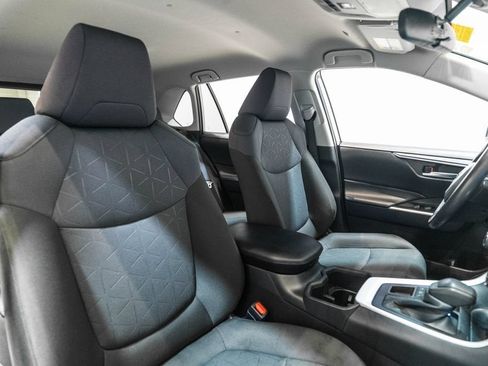 Certified 2025 Toyota RAV4 XLE w/ Weather Package AWD/4WD image 15