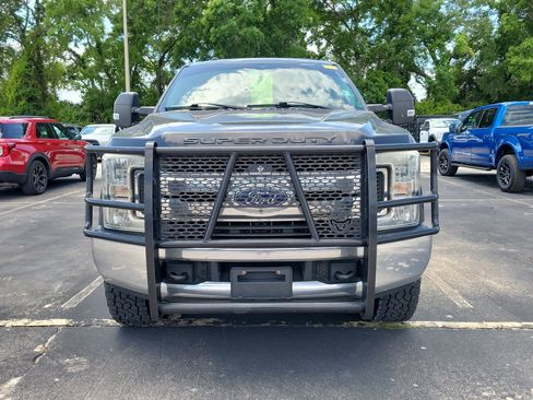 Used 2018 Ford F250 XL w/ STX Appearance Package image 2