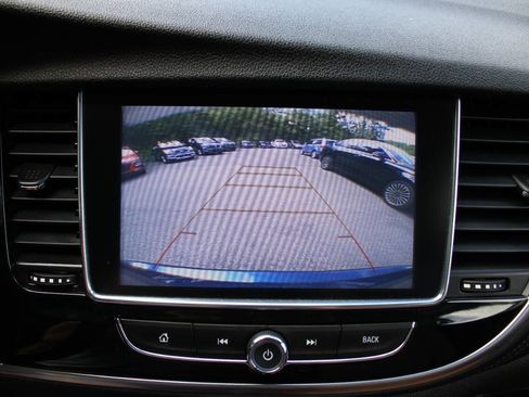 Used 2019 Buick Encore Essence AWD/4WD image 34