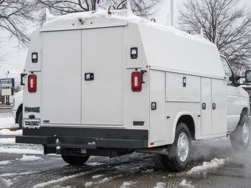 New 2026 Ford E-350 and Econoline 350 Super Duty w/ Power Equipment Group image 4