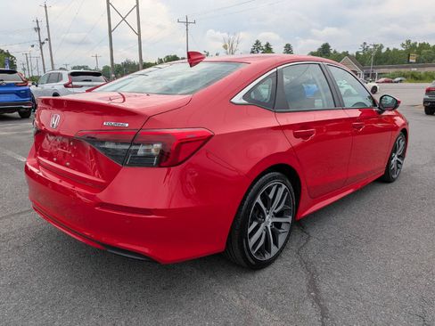 Certified 2024 Honda Civic Touring image 8