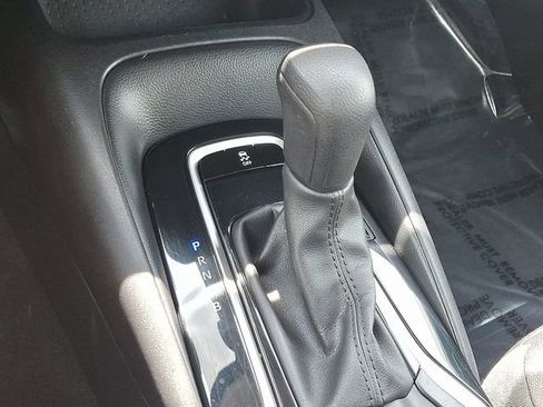 Used 2024 Toyota Corolla LE FWD image 15