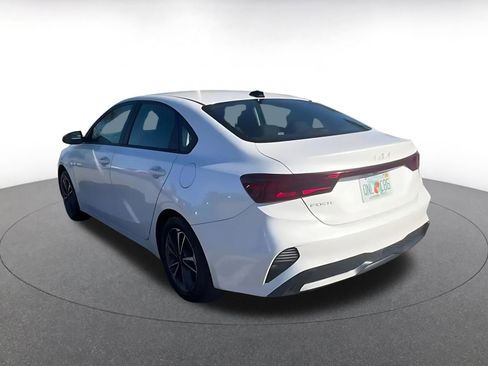 Used 2023 Kia Forte LXS image 11