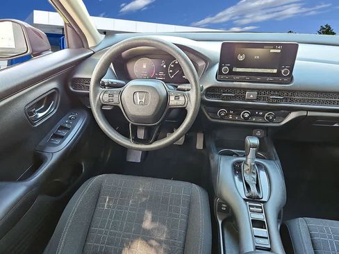 Certified 2024 Honda HR-V LX image 7