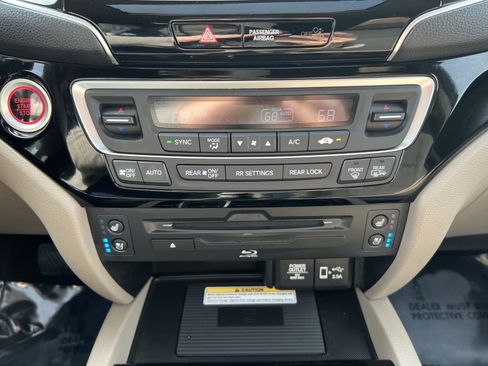 Used 2019 Honda Pilot Elite image 21